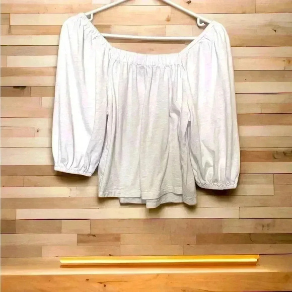 Sanctuary cropped, off shoulder, 100% cotton  top with elasticized 3/4 sleeves. - Picture 2 of 7